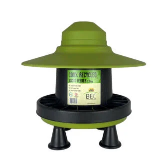 Recycled plastic ascot feeder