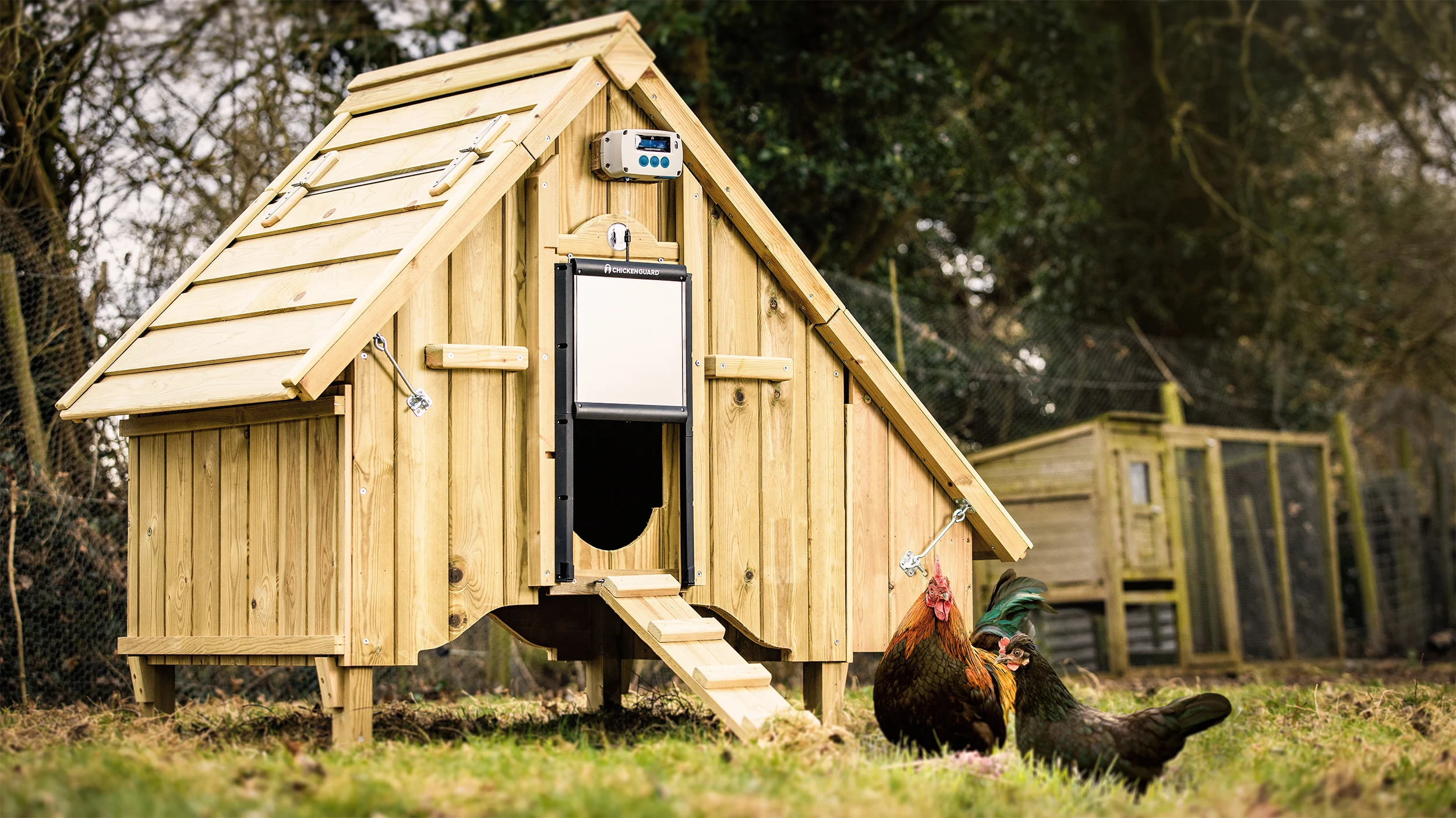 ChickenGuard PRO Door Opener & Locking Door Kit